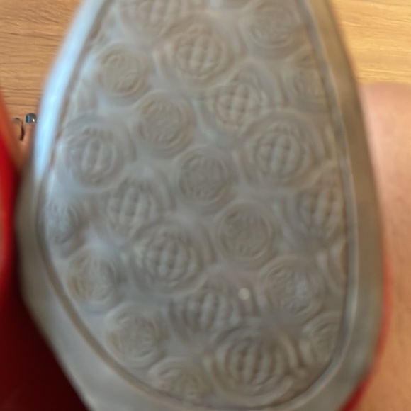 Pre-owned Maxstudio Patent Red shoes, Size 9 (for an 8 1/2 feet). Wore 1X. - Picture 9 of 12